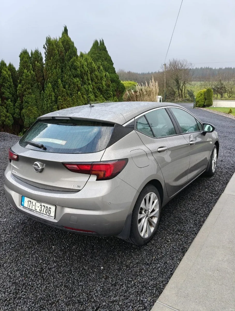 Opel Astra 2017 - Image 3