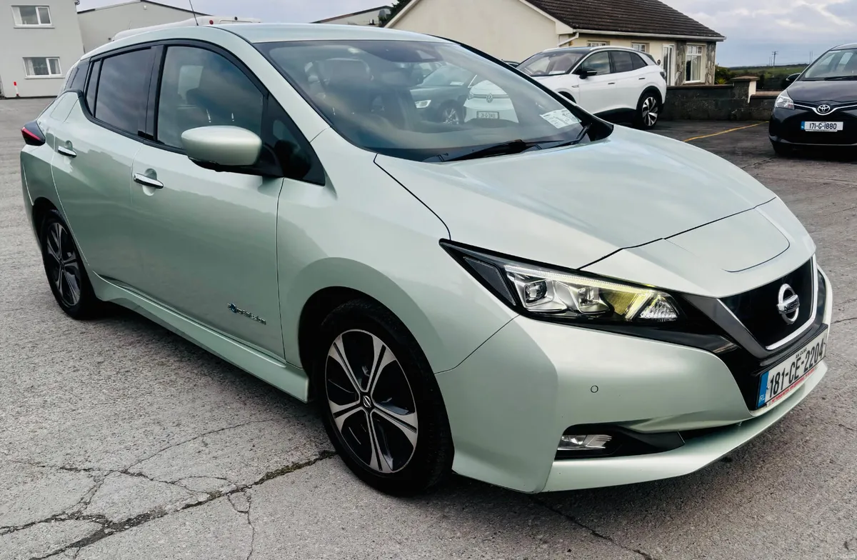 2018 Nissan Leaf SVE 40 kWh IMMACULATE - Image 1