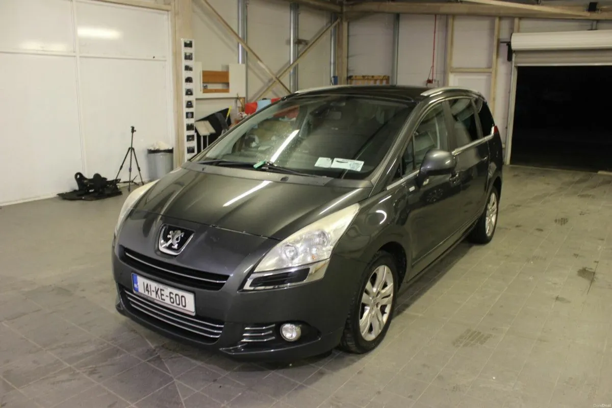 Peugeot 5008 1.6 HDI 115 bhp Active Family - TENDE - Image 4