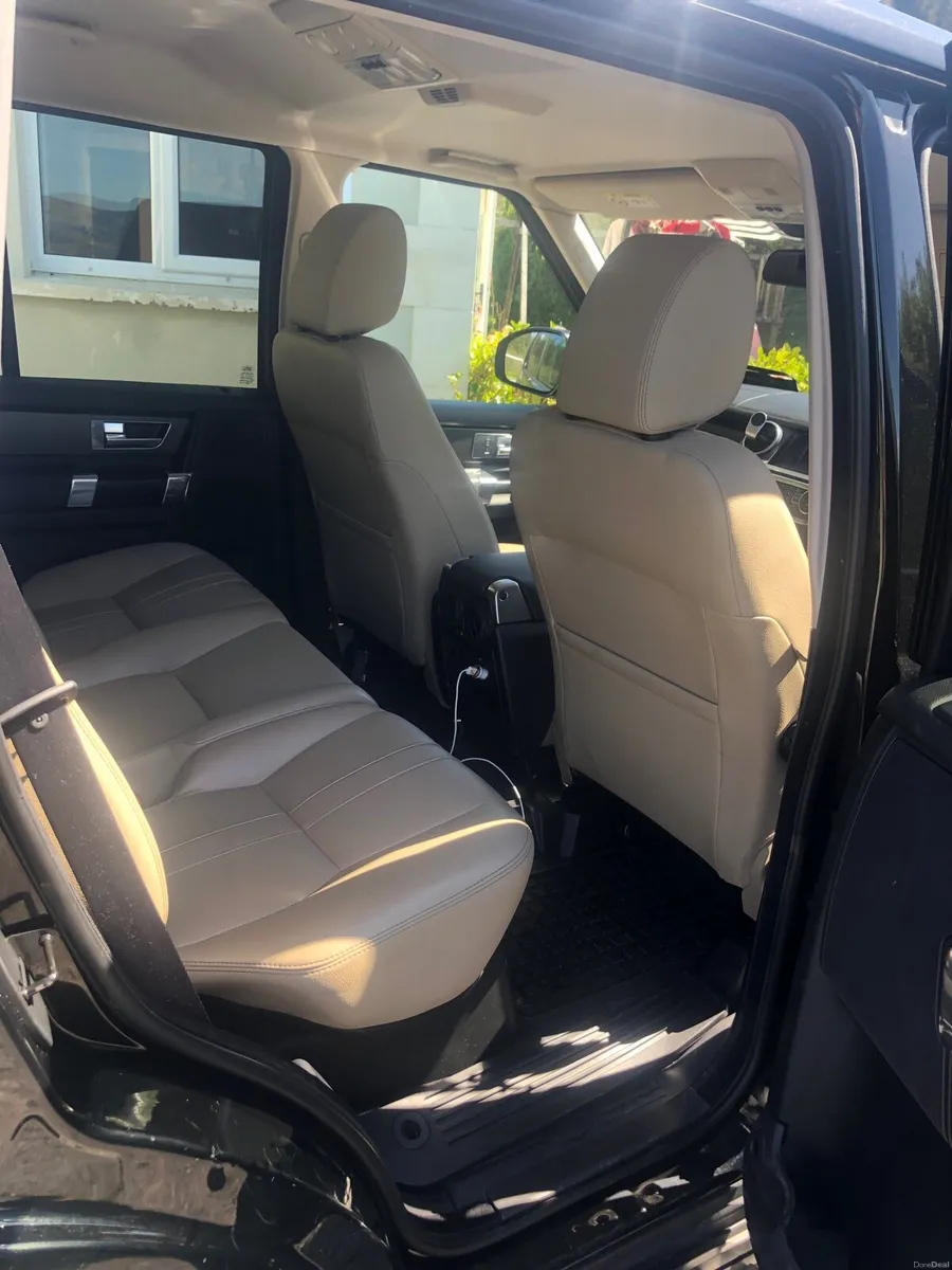 2015 Discovery 5 Seat €333 Tax - Image 3
