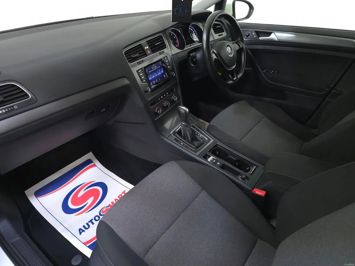 Volkswagen Golf 1.2 TSI TRENDLINE DSG - Image 4