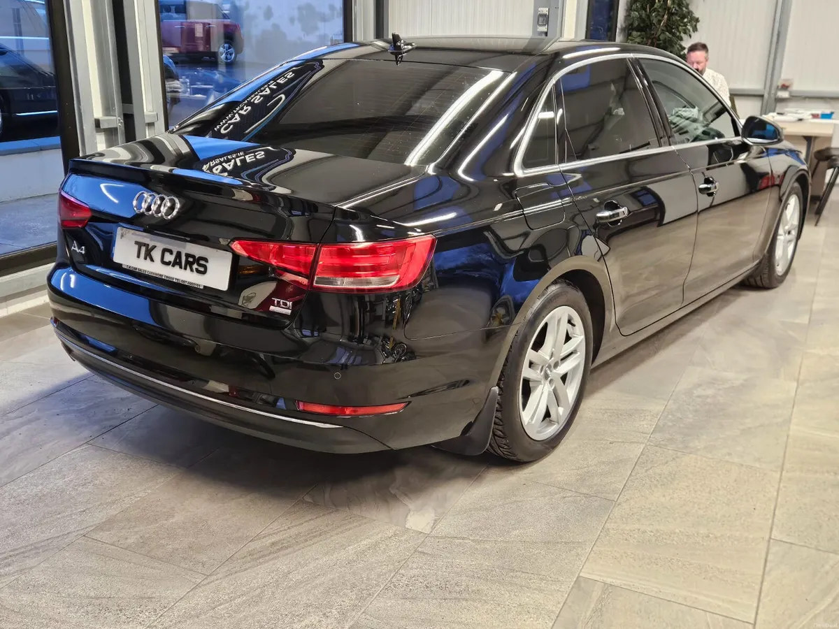 18 AUDI A4 SE ULTRA 2.0 DIESEL - Image 3