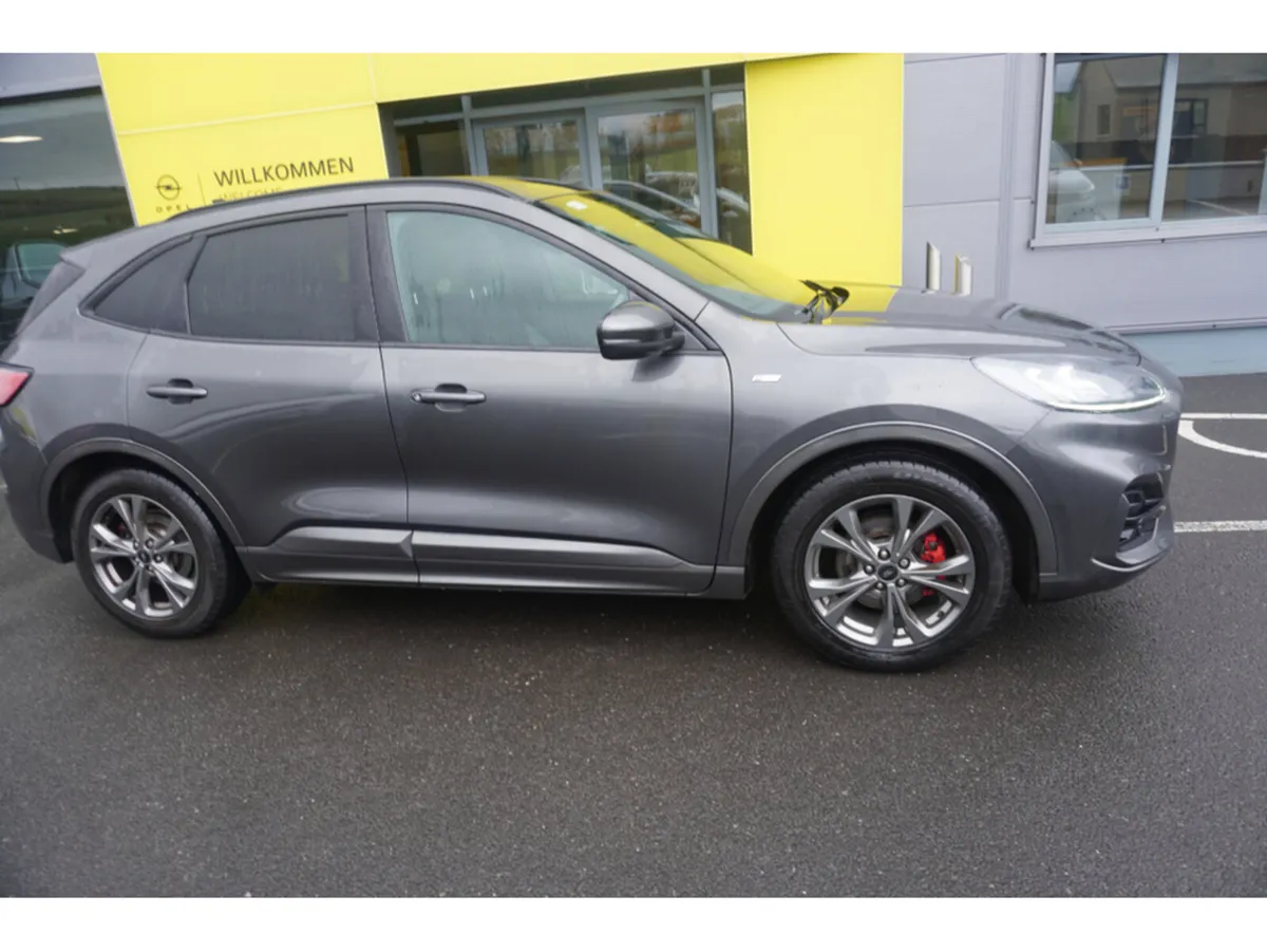 Ford Kuga ST-LINE X 5DR 1.5 TD 120 S6. S6.2 M6 - Image 1