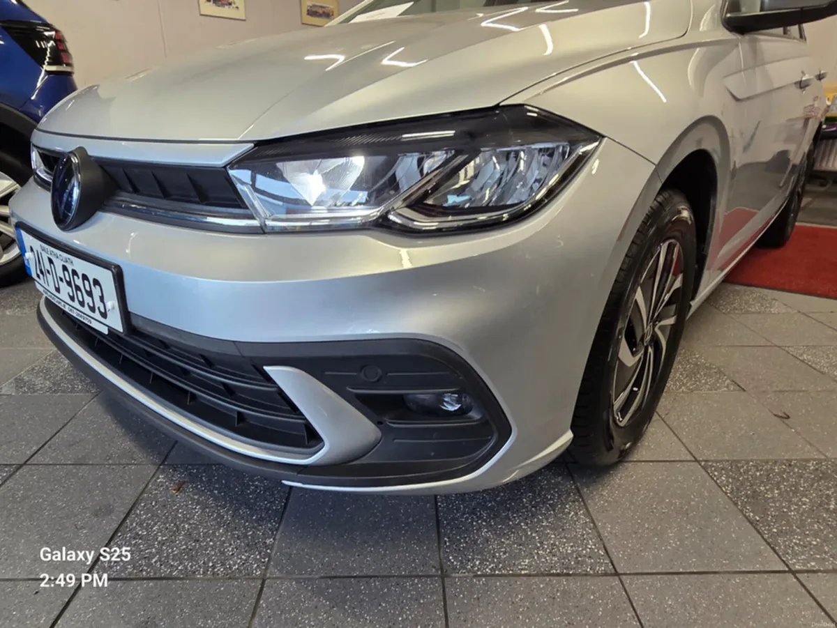 Volkswagen Polo LIFE 1.0 TSI 95BHP MANUAL 5SPEED 5 - Image 4