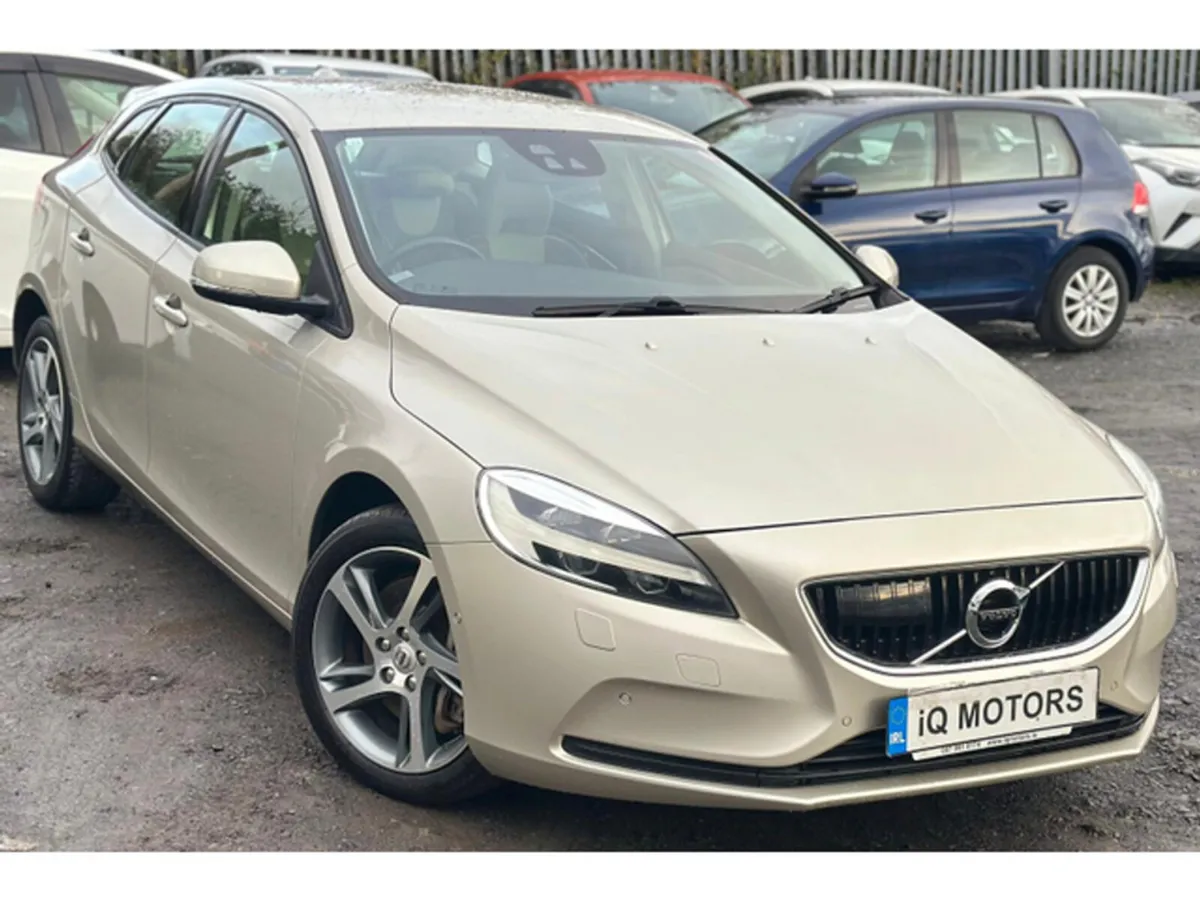 Volvo V40 2.0L Diesel Automatic (9040) - Image 2