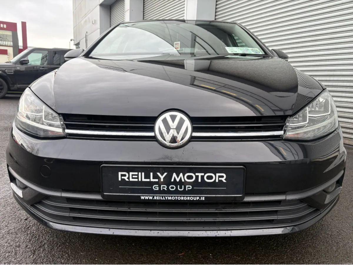 Volkswagen Golf 1.6 DIESEL TL AUTO - Image 2