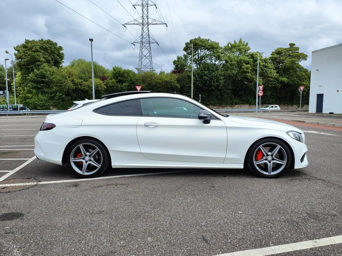 Want to sell my beautiful Mercedes c250d - Image 4