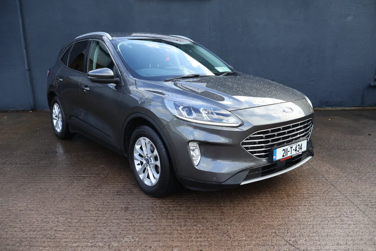 Ford Kuga Titanium 1 Owner  24 Month NCT Huge Spec - Image 3