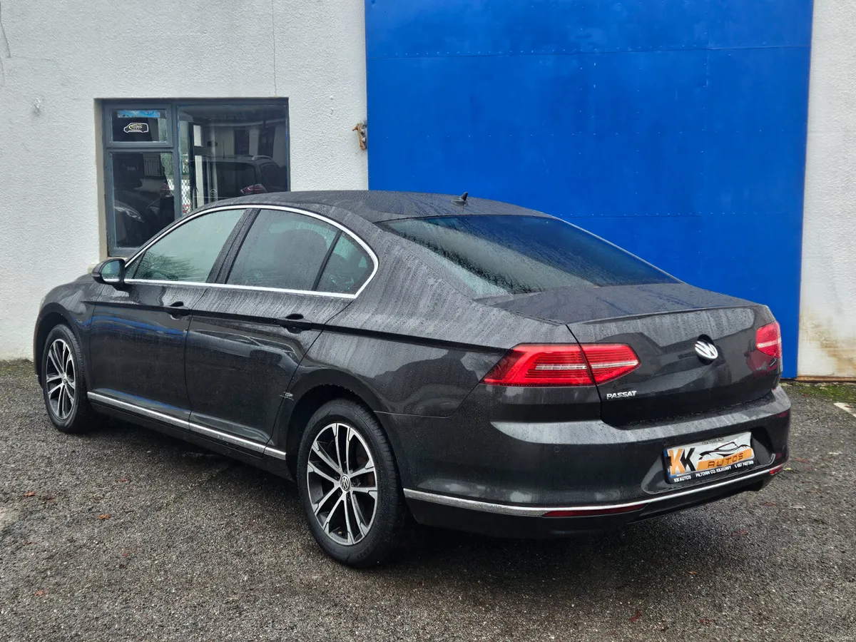 Volkswagen Passat High Line - Image 2