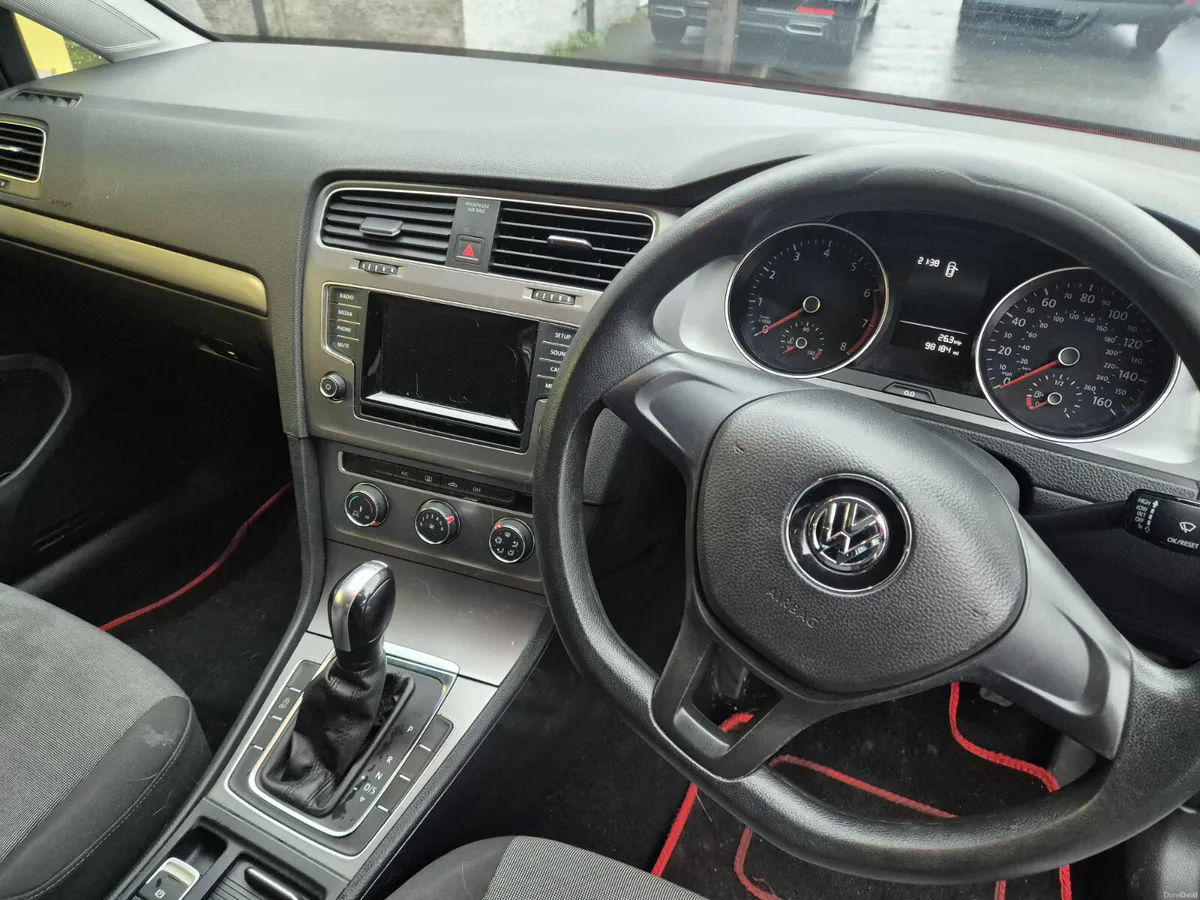 Volkswagen Golf 2013 - Image 2