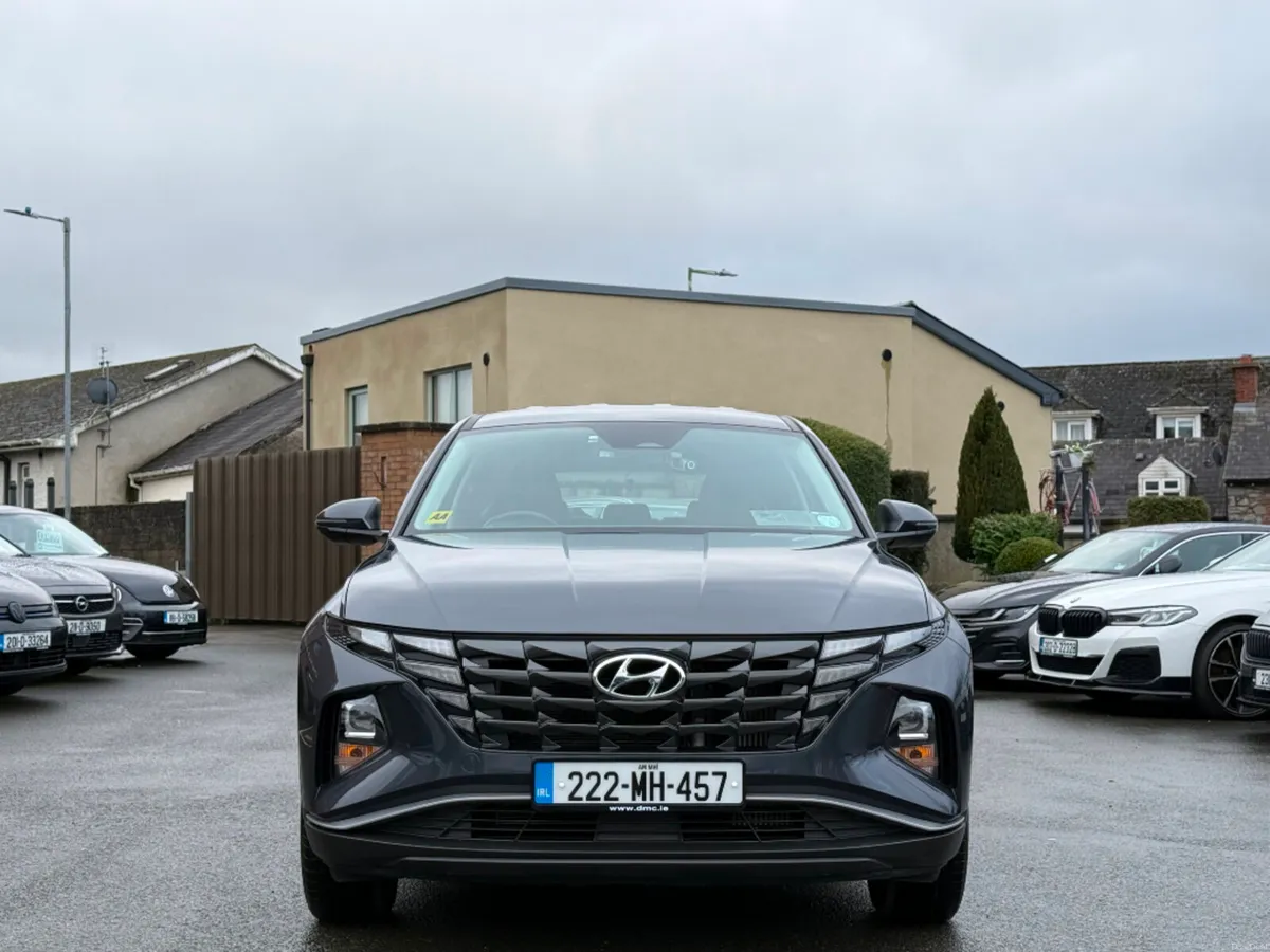 Hyundai Tucson 1.6D COMFORT PLUS 5DR *LOW KMS* - Image 2