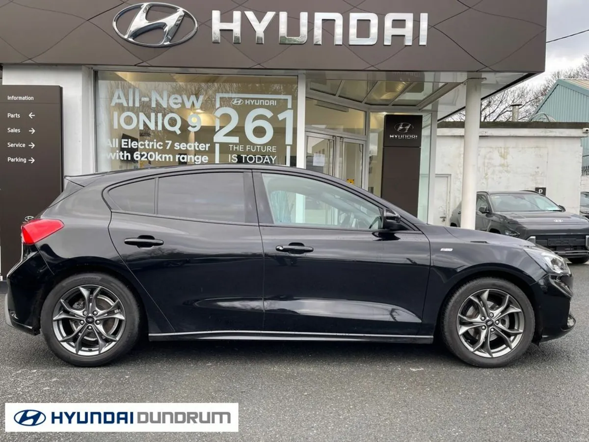 Ford Focus 1.0 St-line Ecoboost 125PS 5DR - Image 3