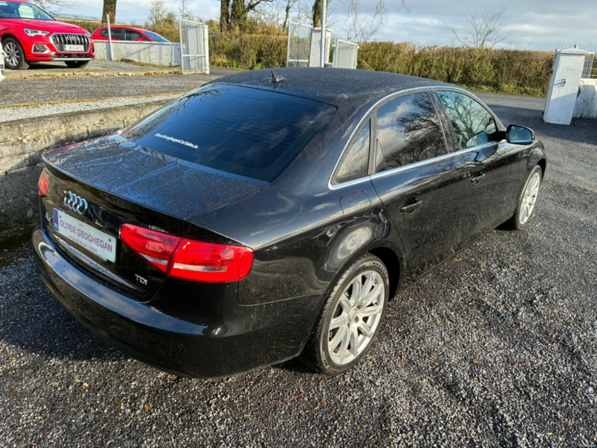 Audi A4 2.0 TDI SE TECHNIK 190 BHP AUTO - Image 2