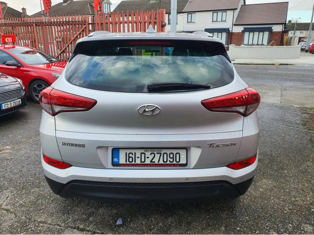 Hyundai Tucson EXECUTIVE 5DR - Image 4
