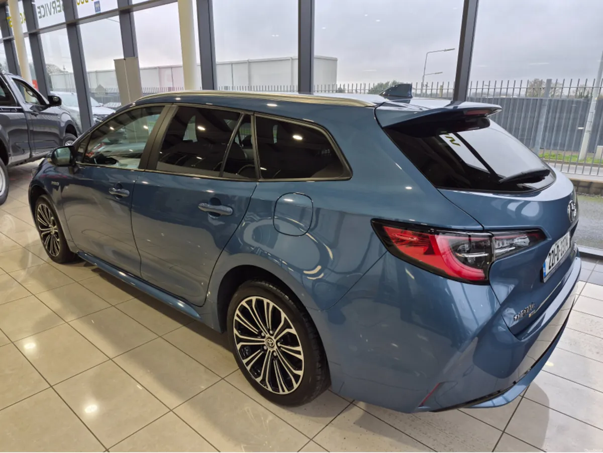 Toyota Corolla HYBRID SOL T/S 4DR AUTO - Image 4