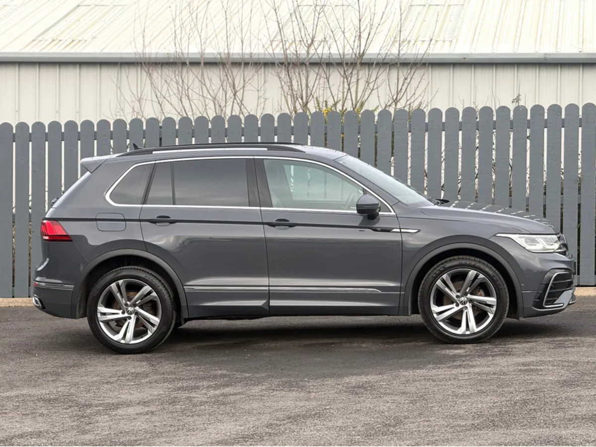 Volkswagen Tiguan VERY LOW MILES - RLINE INSIDE AN - Image 4