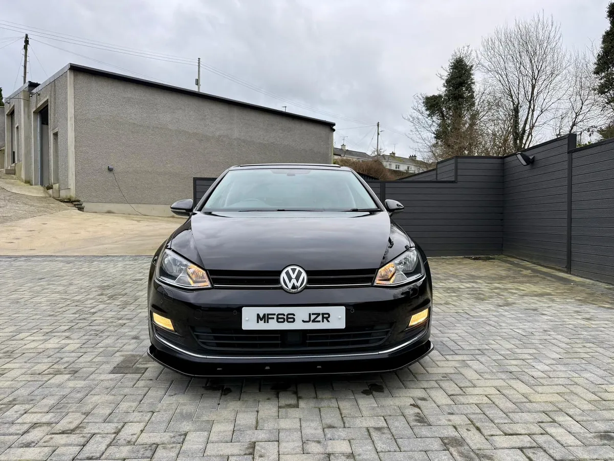 VOLKSWAGEN GOLF GT EDITION PAN ROOF 2016 - Image 2