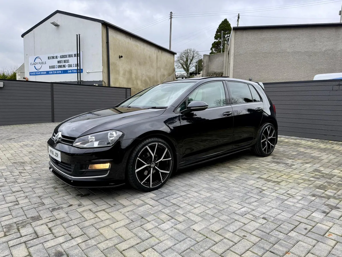 VOLKSWAGEN GOLF GT EDITION PAN ROOF 2016 - Image 3