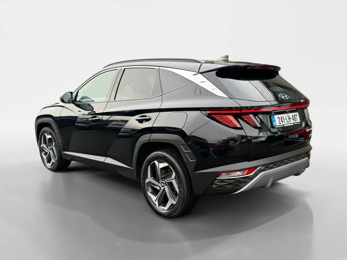 Hyundai Tucson 2WD Executive Plus HEV STG Auto - Image 4