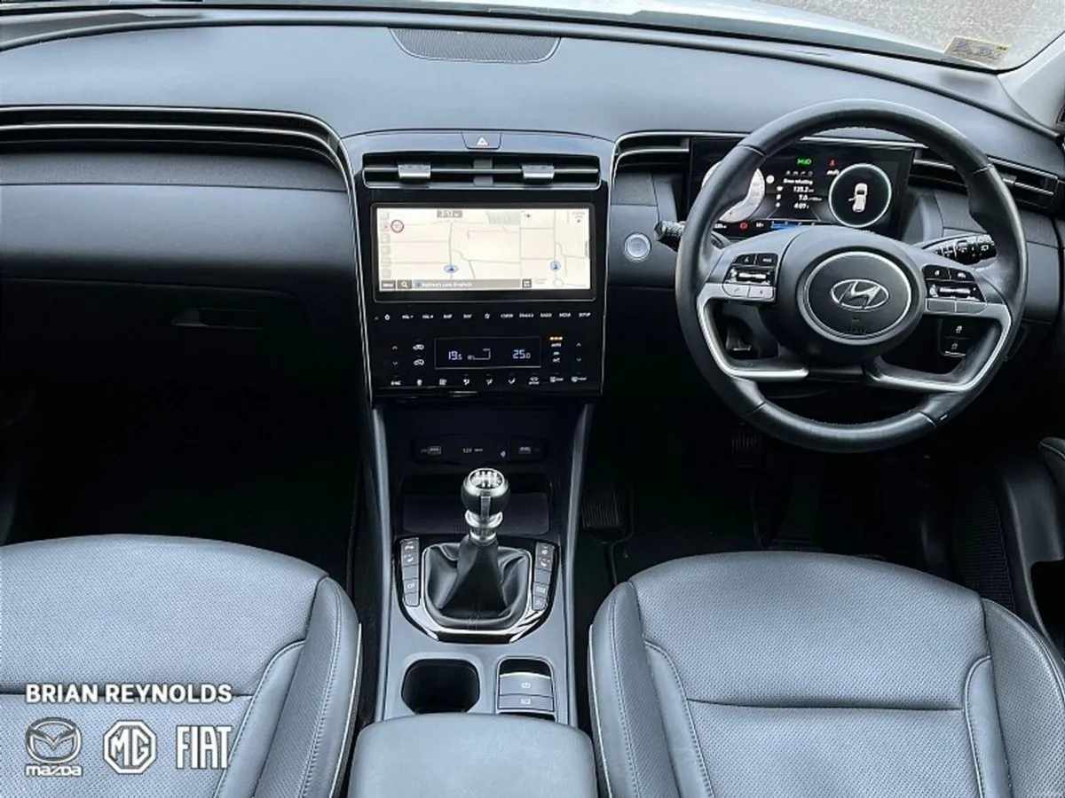Hyundai Tucson 2WD Executive Plus - Image 3