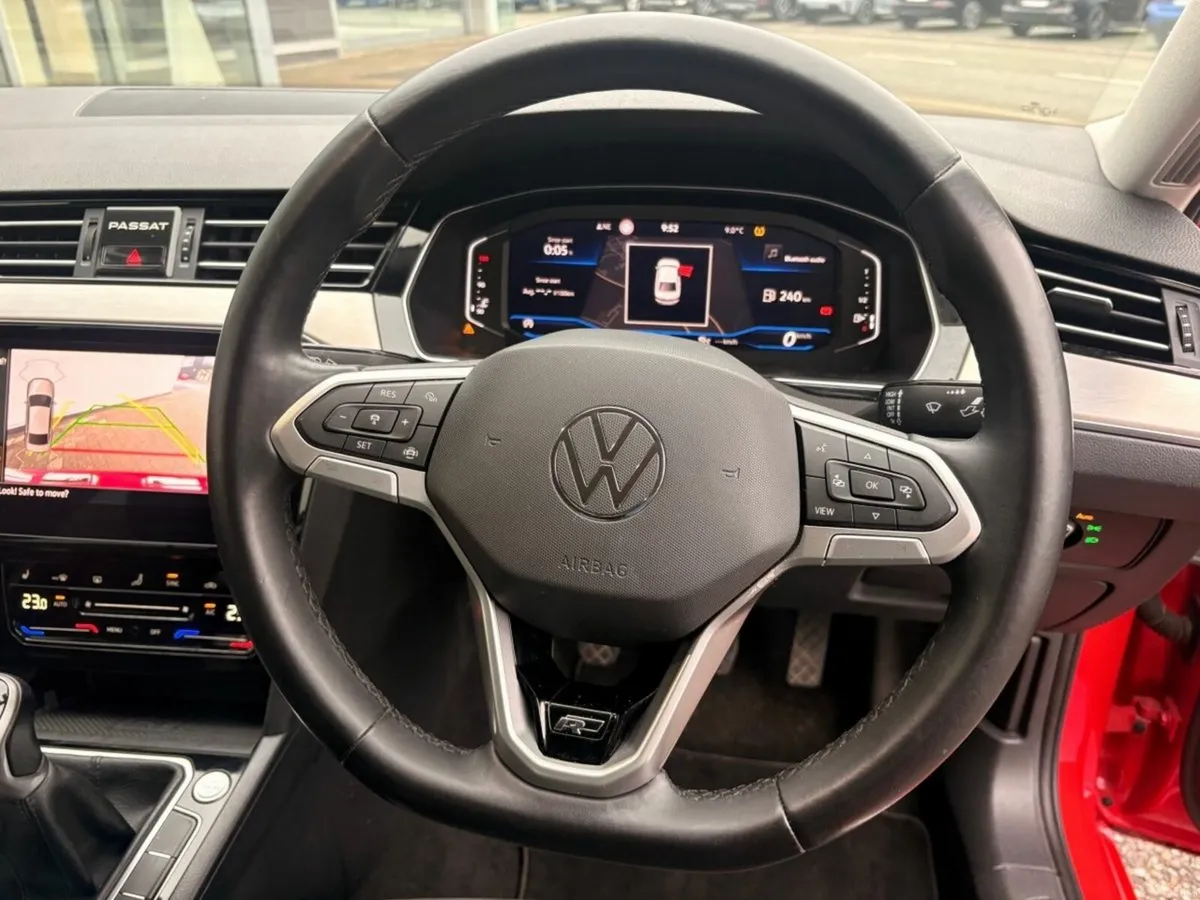 Volkswagen Passat 2.0 TDI 150HP R-Line - Image 4