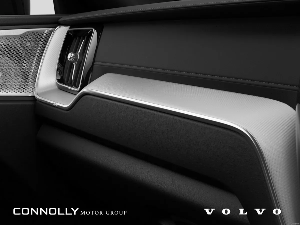 Volvo XC60 T6 Black Edition Ultra PHEV - Image 4