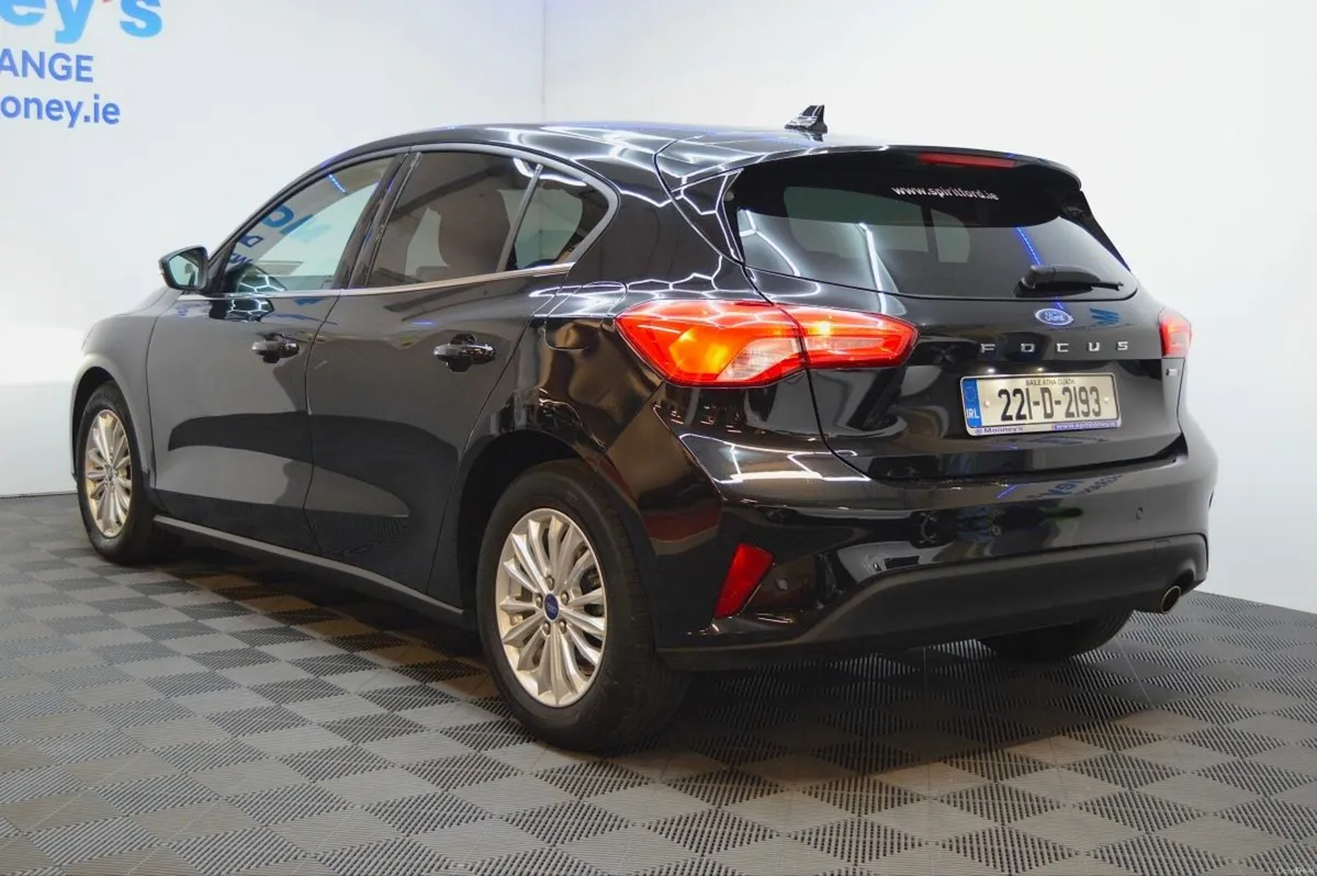 Ford Focus 1.0T EcoBoost Hybrid 125PS Titanium - Image 3