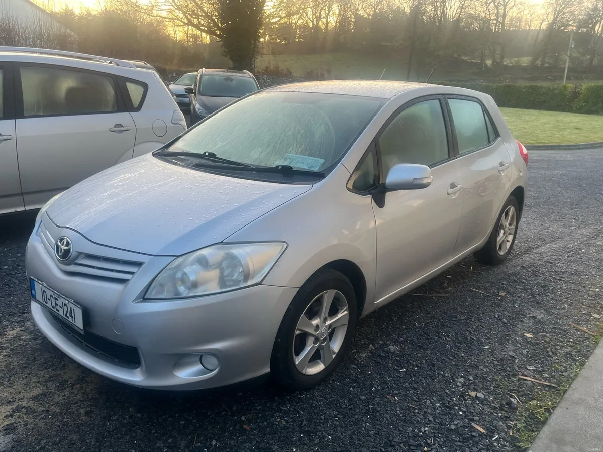 Toyota auris for sale 15 months Nct immaculate - Image 2