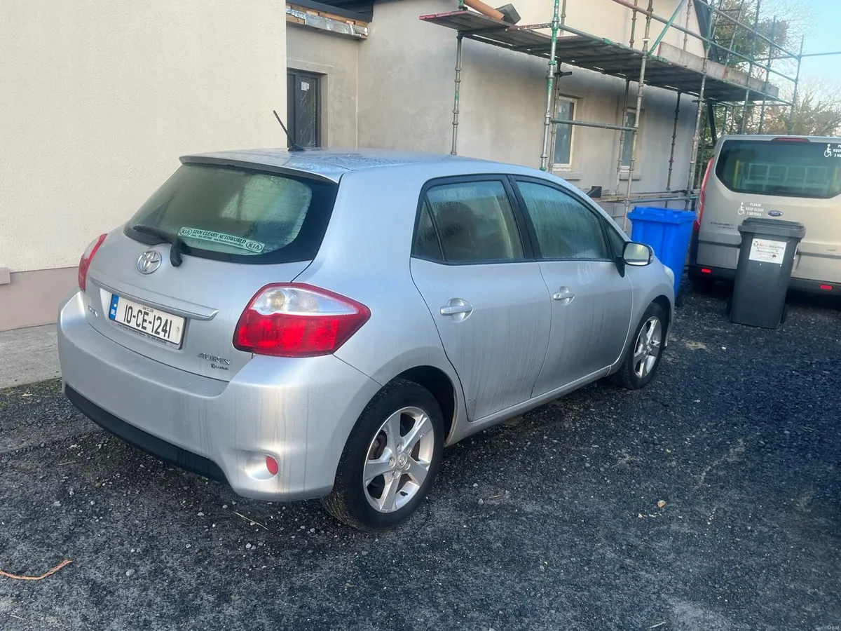 Toyota auris for sale 15 months Nct immaculate - Image 4