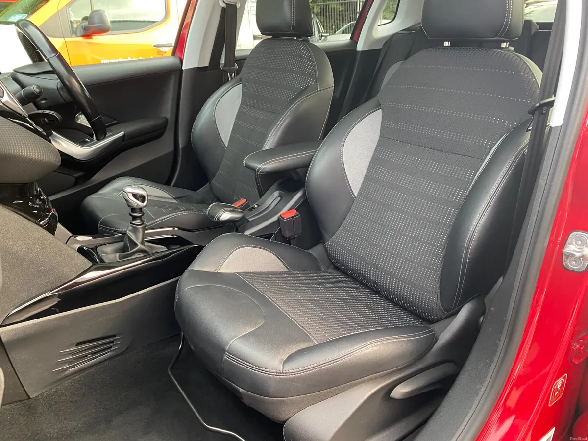 Peugeot 2008 1.6 Blue Hdi 120bhp Allure S/S SRF - Image 5