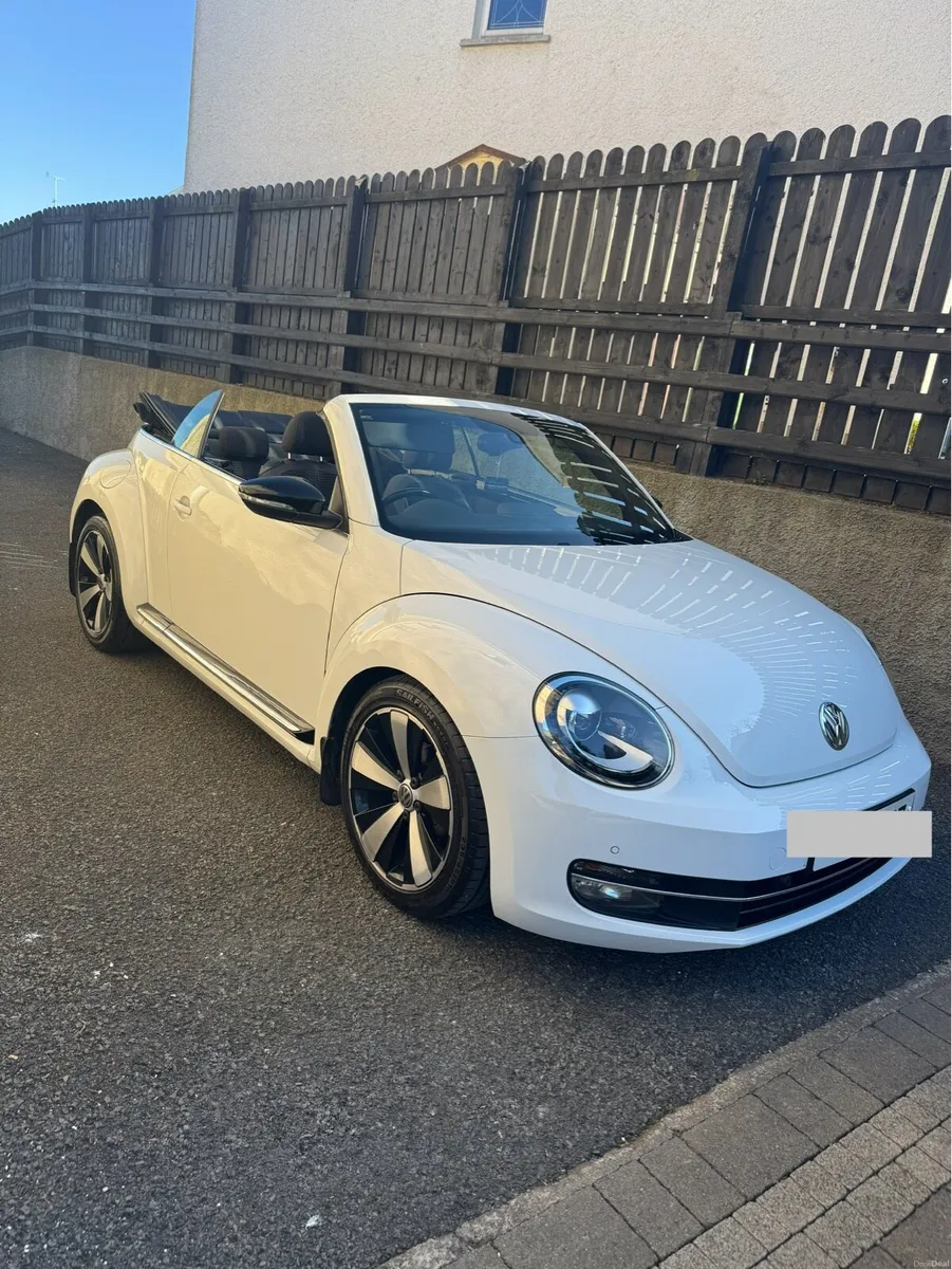 Volkswagen Beetle Convertible 2.0tdi Sport - Image 3