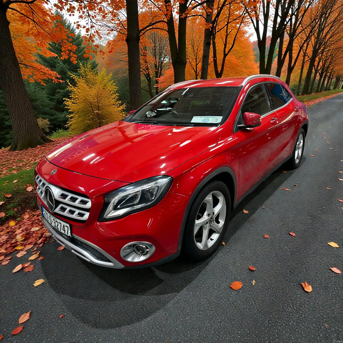 Mercedes-Benz GLA 180 STYLE Auto Petrol Low miles - Image 3