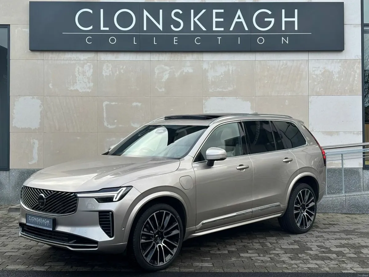 Volvo XC90 T8 ULTRA AWD, BLOND INTERIOR ONLY 9KM - Image 3