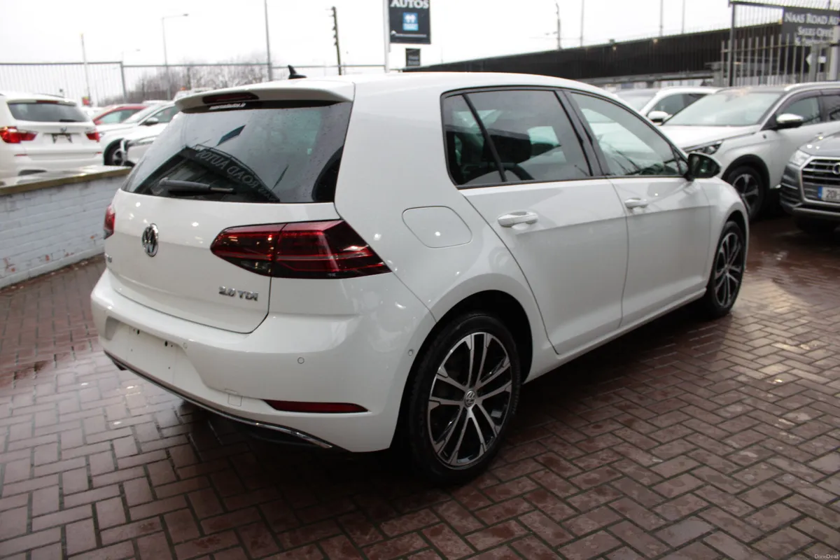 2.0TDI 150BHP SPORT 5DR HATCHBACK AUTO // 1 OWNER - Image 4