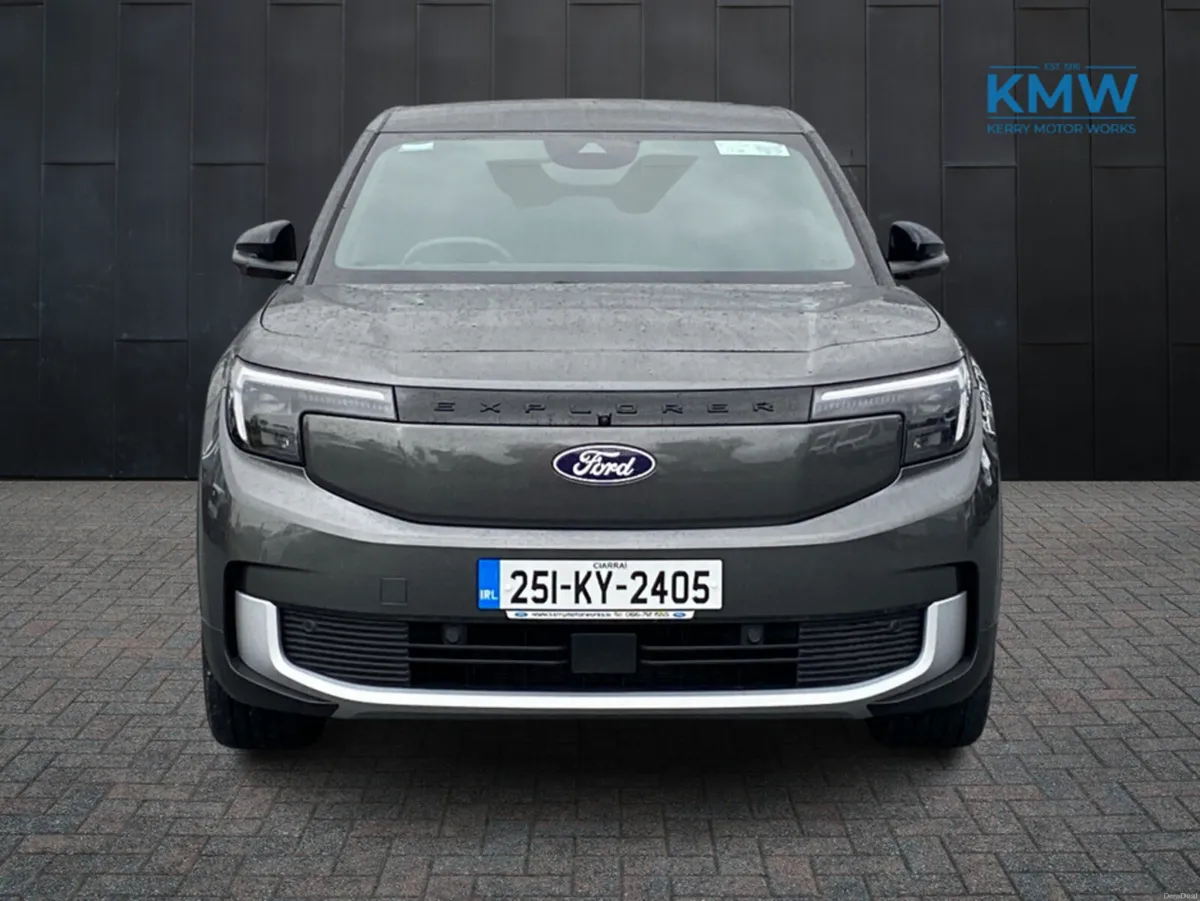 Ford Explorer Extended Range Premium.. Driver assi - Image 3