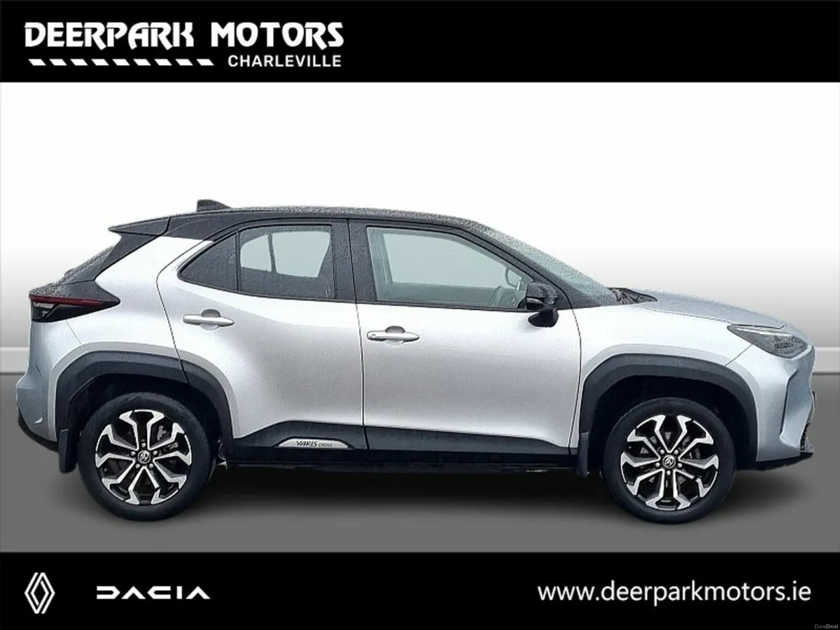 Toyota Yaris Cross 1.5 Hybrid  Luna Sport auto - Image 6