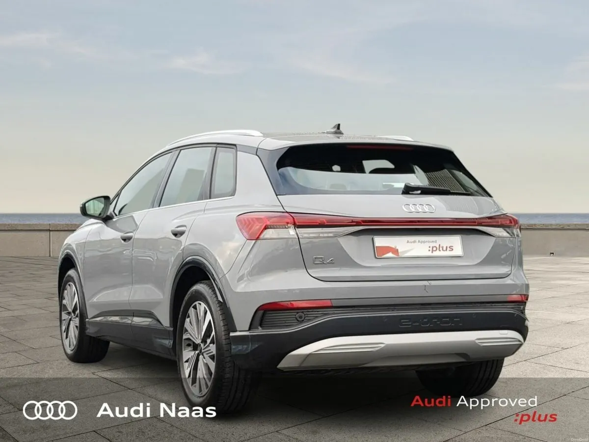 Audi Q4 e-tron 40 Sport SUV - Image 4