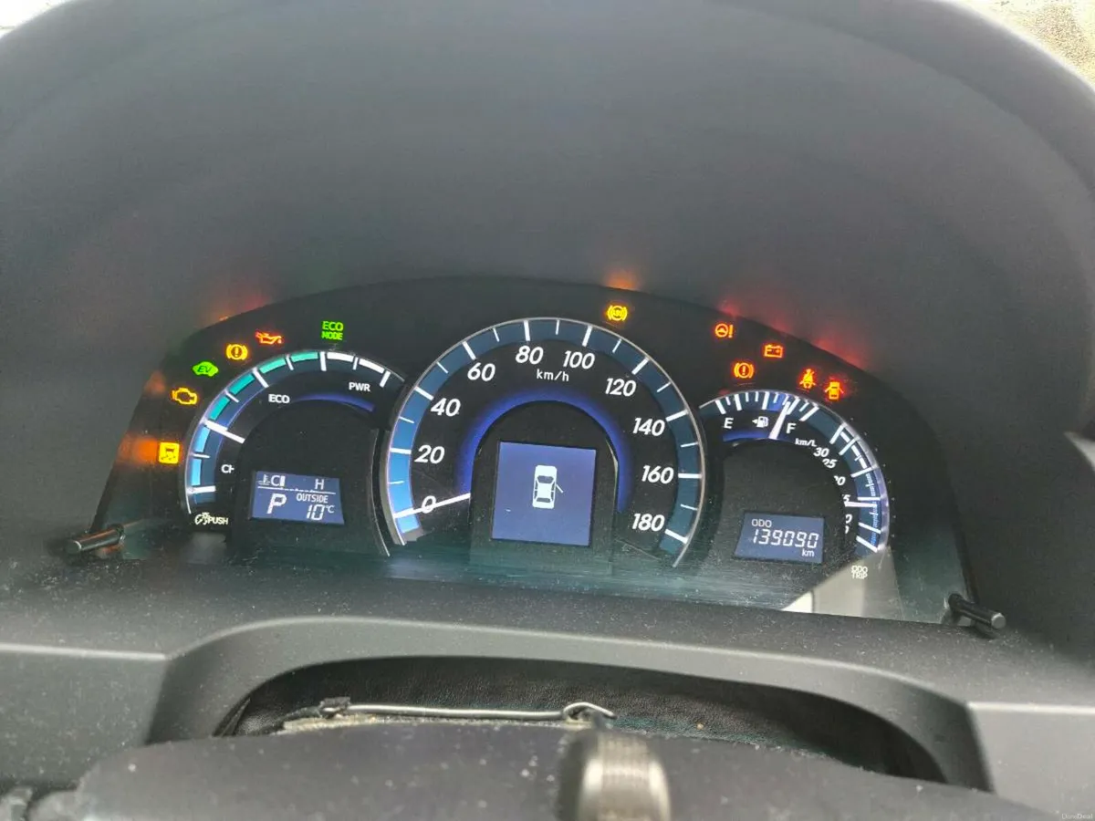 Toyota Camry - Image 3