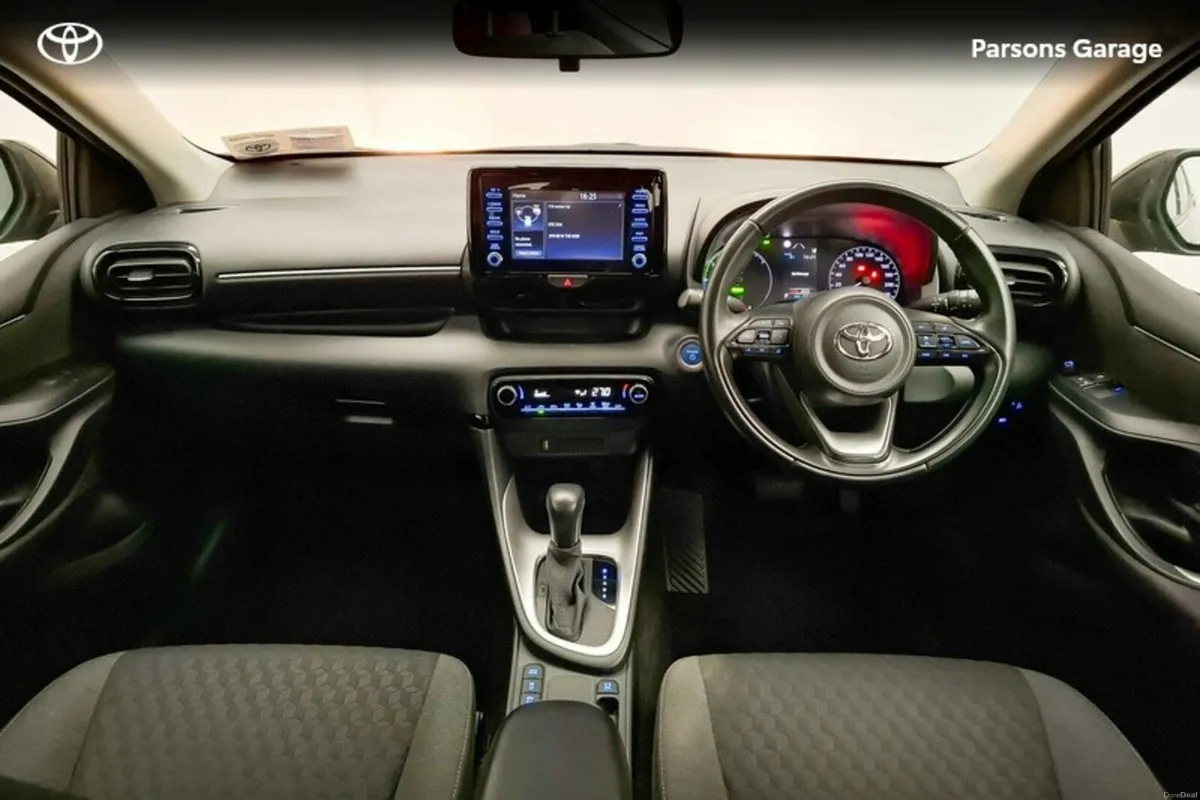 Toyota Yaris 1.5 - Image 6