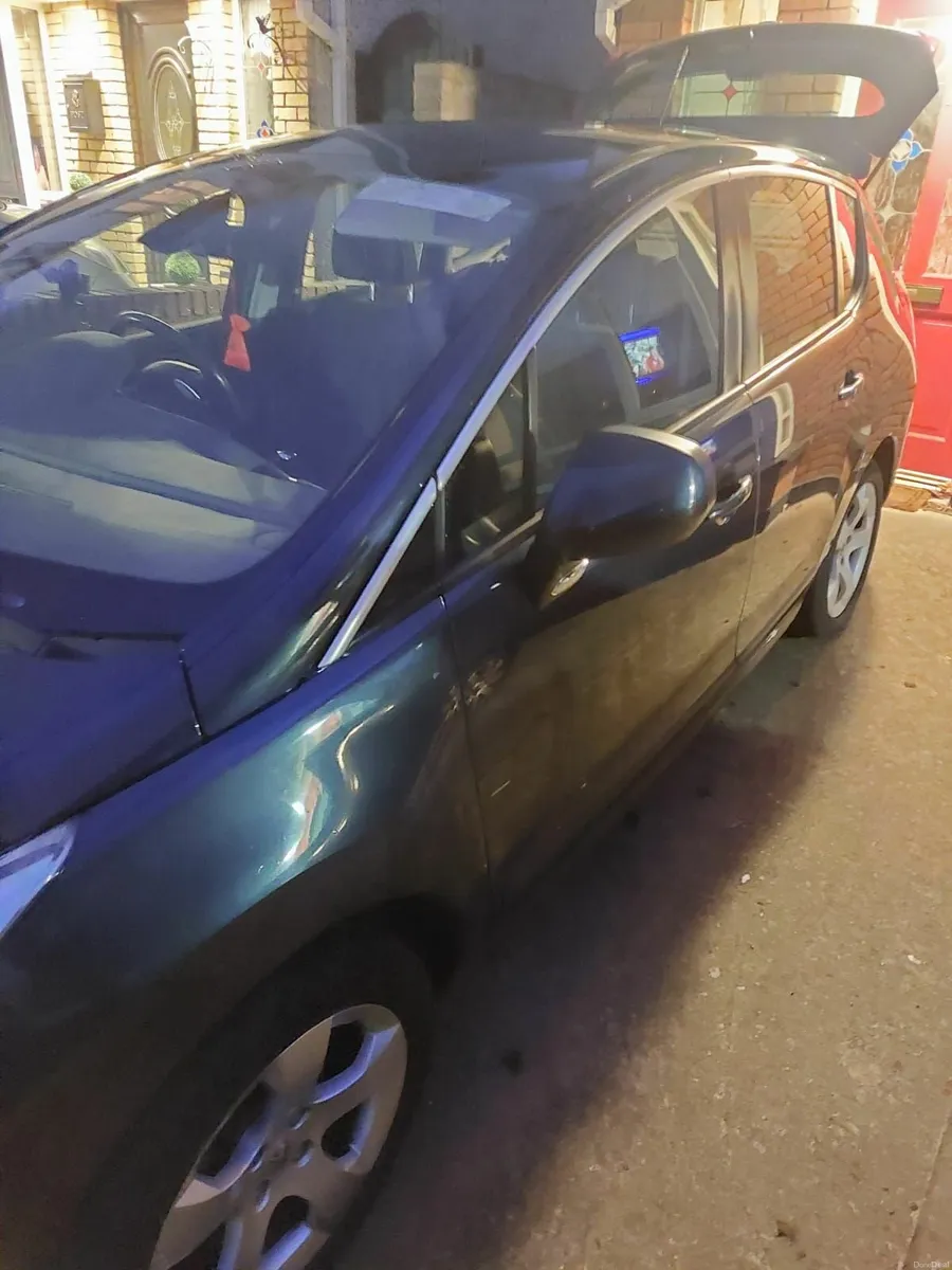 Peugeot 3008 2013 *Automatic * - Image 3