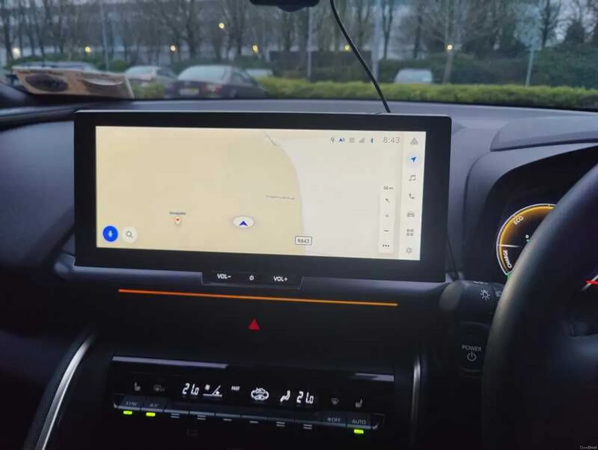 2024 Toyota C-HR - Image 4