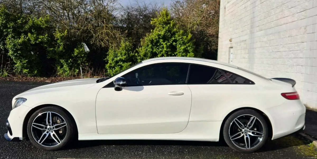 17 Mercedes-Benz E220 Amg Coupe.(23900e) - Image 4