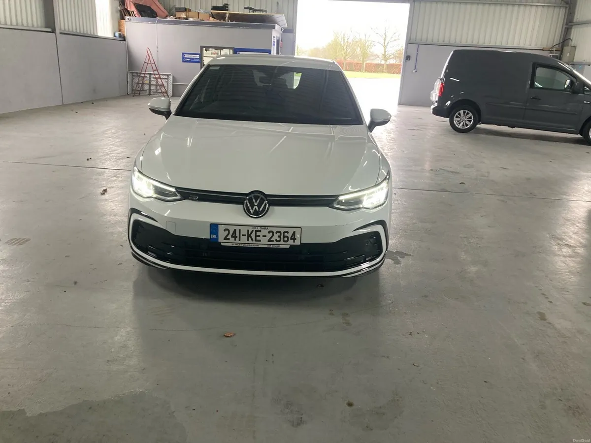 241 Golf t d i R Line 150 bhp - Image 3