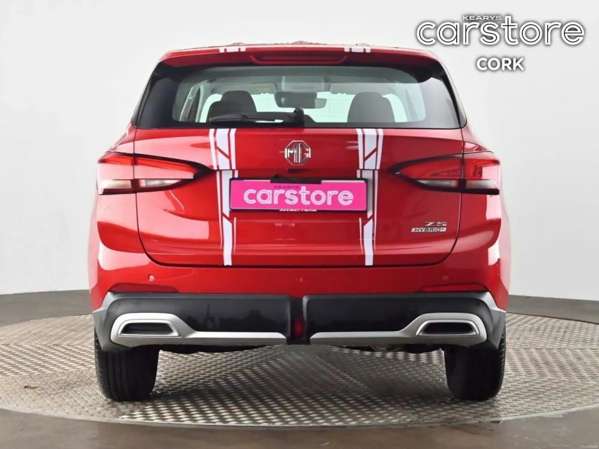 MG ZS Essence HEV - Image 4