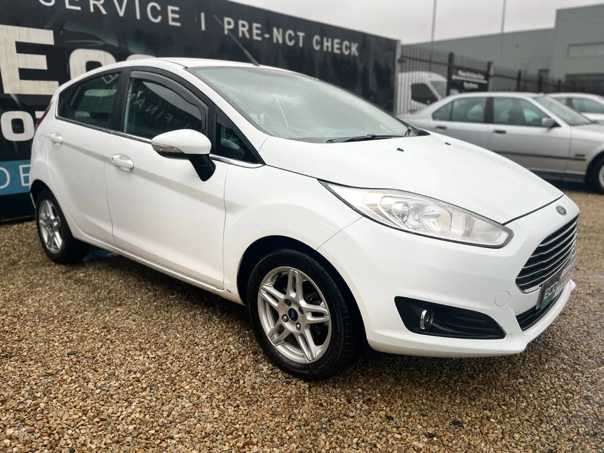 FORD FIESTA ZETEC - 1.2 - LOW INSURANCE - LOW TAX - Image 1