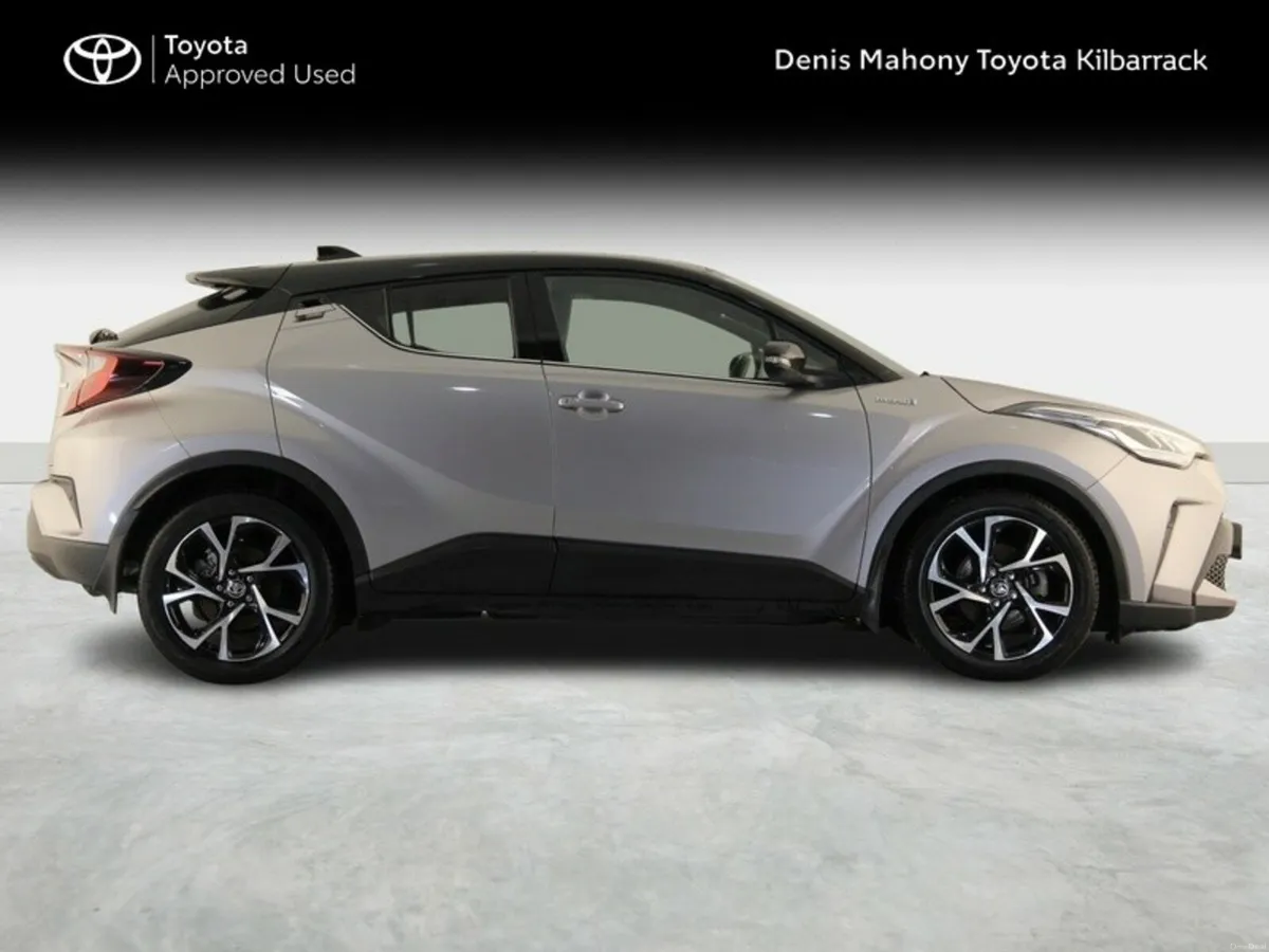 Toyota C-HR 1.8 HYBRID SPORT BI-Tone - Image 3