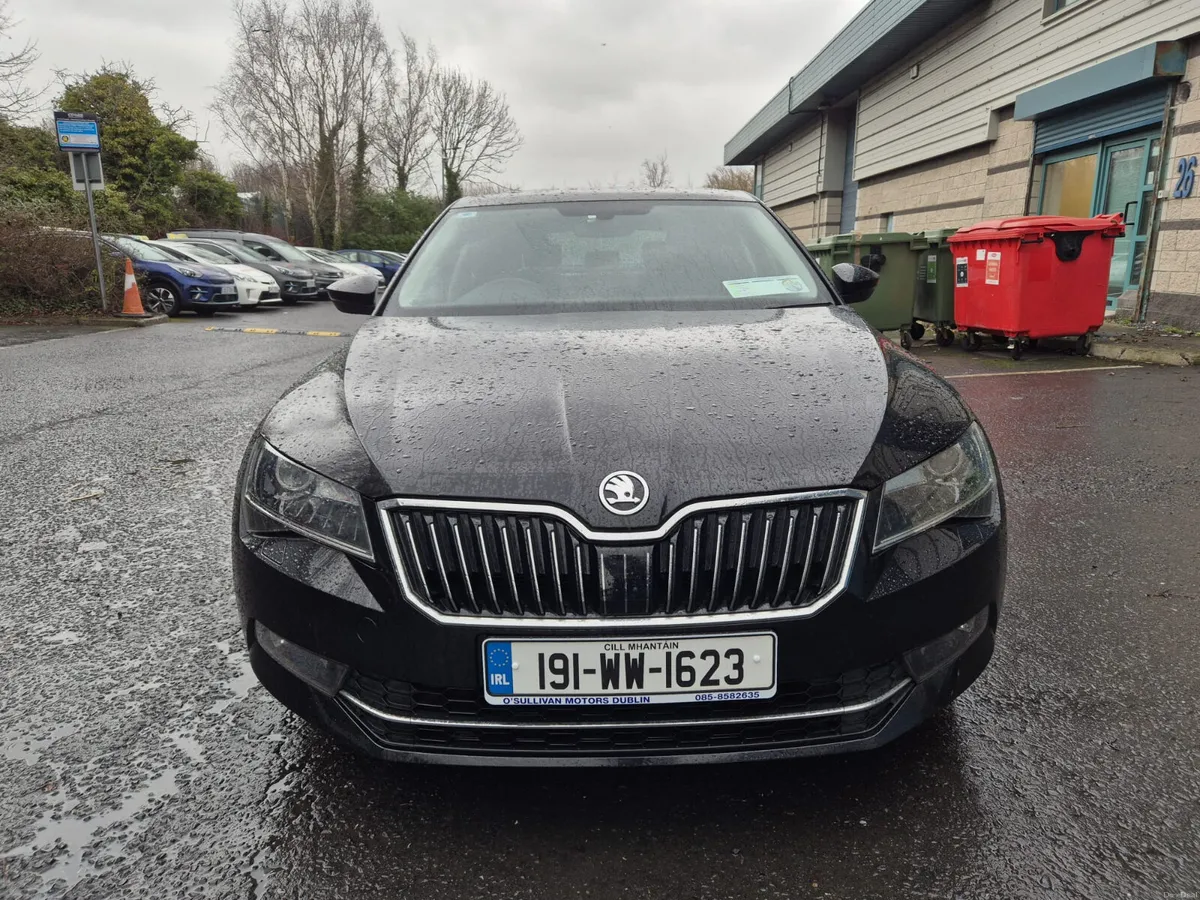 SKODA SUPERB / 2019 / 2.0 DIESEL / MANUAL - Image 2