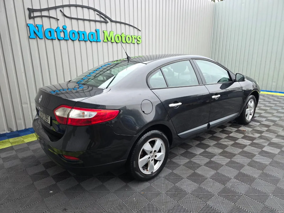 2010 Renault Fluence 1.5 dCi 86 DYNAMIQUE - Image 3