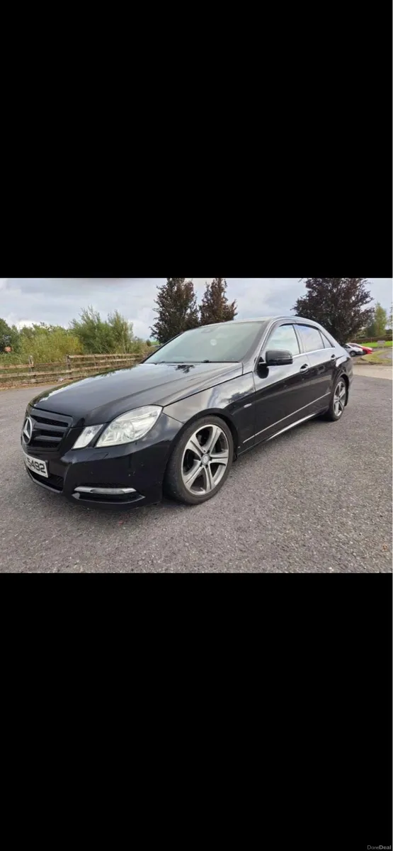 Mercedes E250 - Image 3