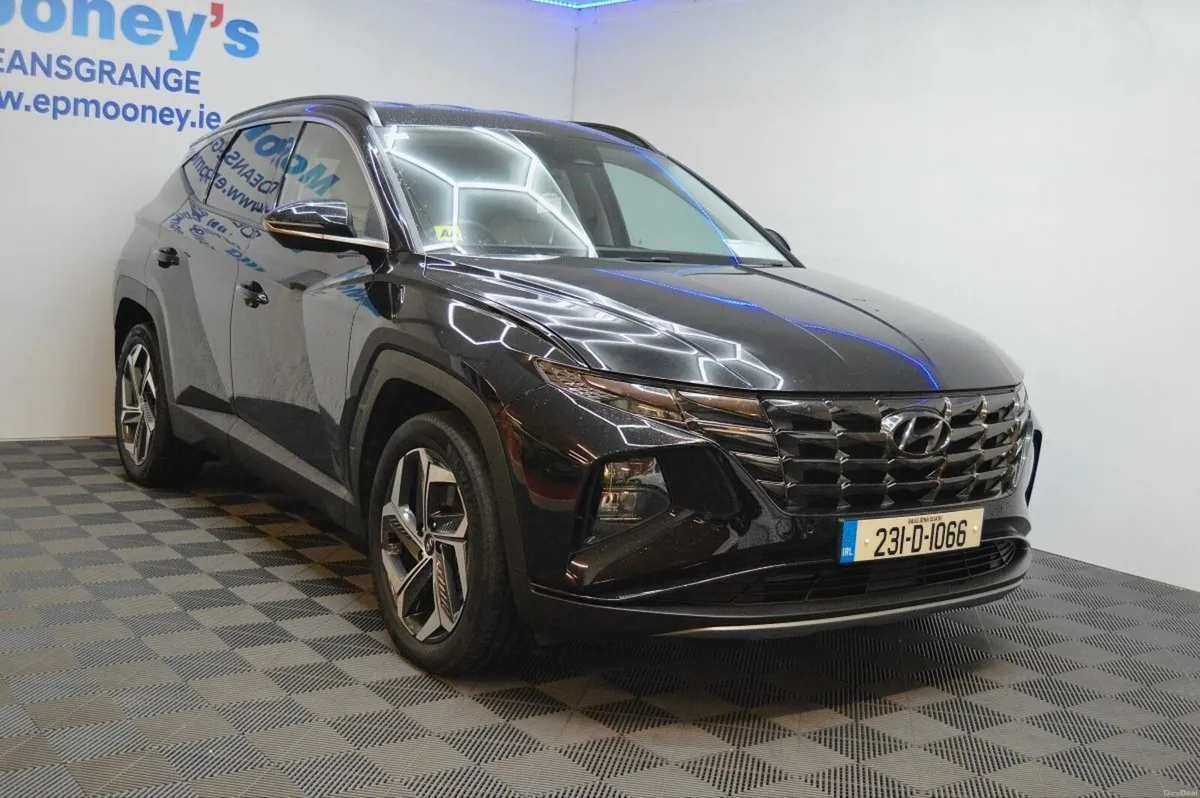 Hyundai Tucson 2WD Executive Plus HEV STG Auto - Image 1